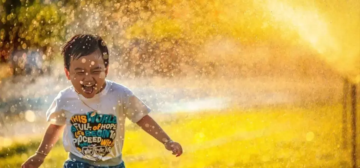 The Pressure of Being a "Summer Mom" in the Age of Social Media