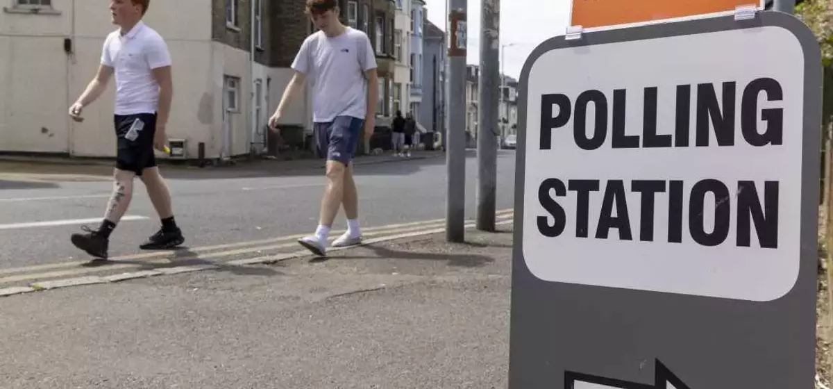 UK Lowers Voting Age to 16, Prompting US Discussion