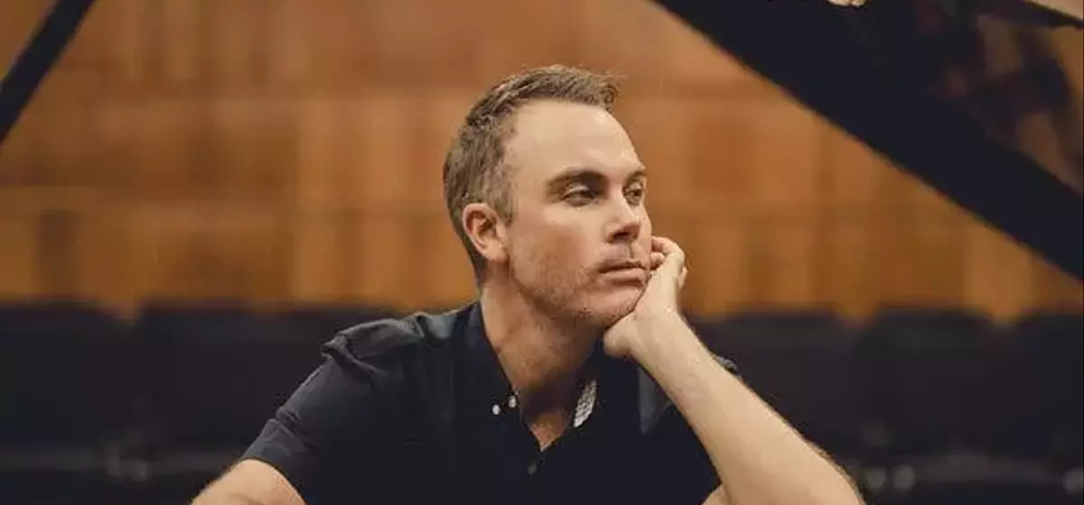 One Hand, Limitless Sound: Nicholas McCarthy's Journey to the Proms Stage