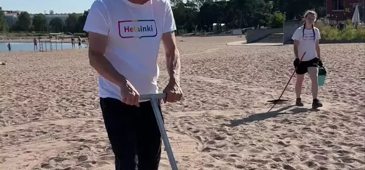 Helsinki Battles Goose Droppings on Beaches with Innovative Cleaning Solution