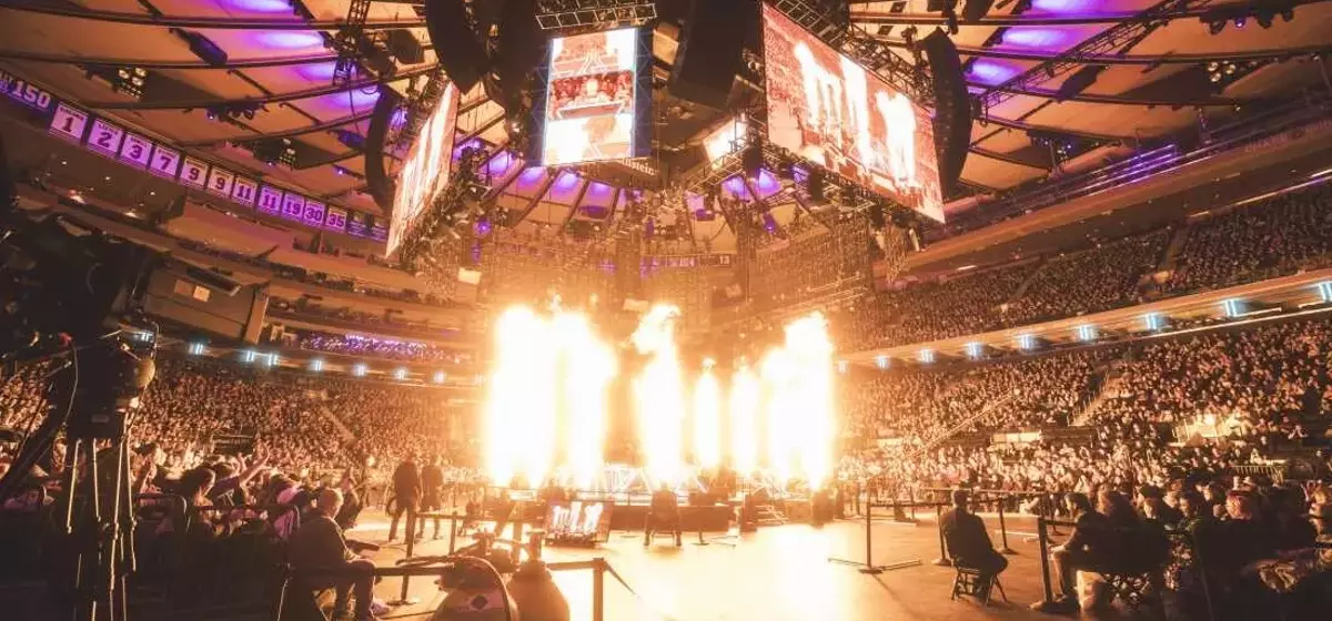 Dungeons & Dragons: From Living Room to Stadium Stages