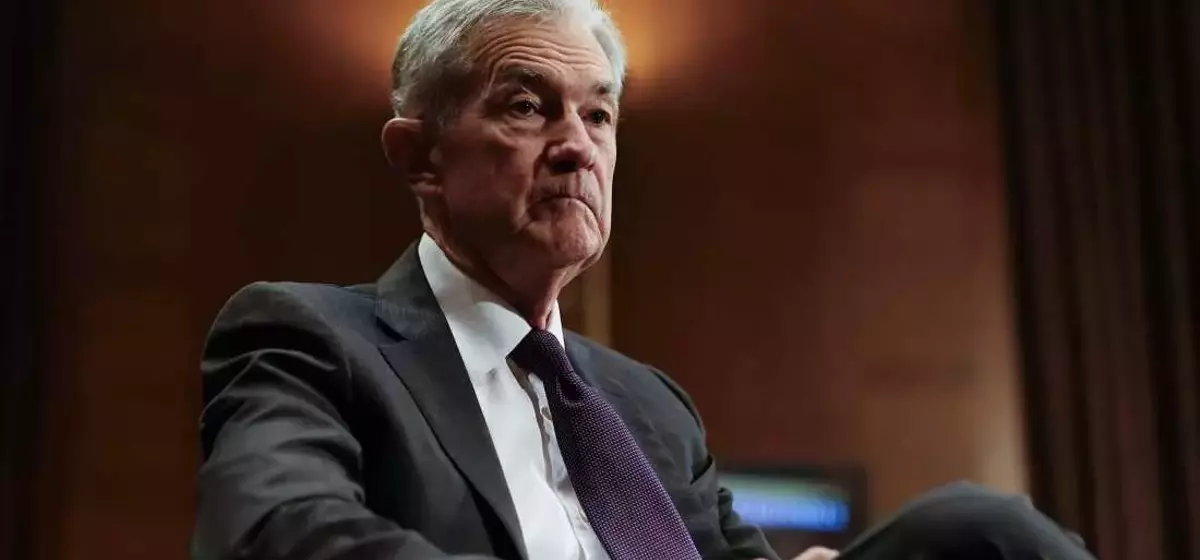 Federal Reserve's Critical Crossroads: Navigating Economic Pressures and Political Independence