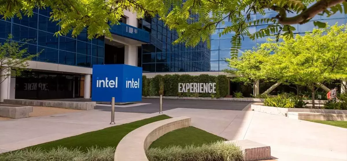 US Government Acquires 10% Stake in Intel: A New Era of State-Corporate Relations?