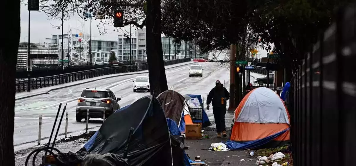 Bipartisan Consensus Emerges on Involuntary Treatment for Homeless Individuals