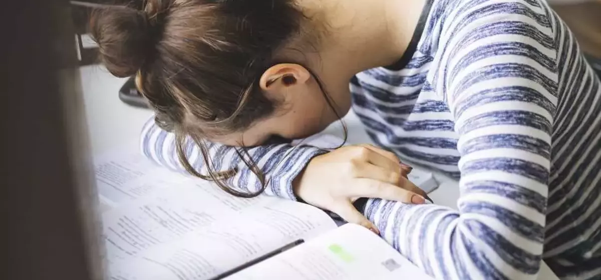 Daylight Saving Time Change: A Boost for Teen Sleep Schedules