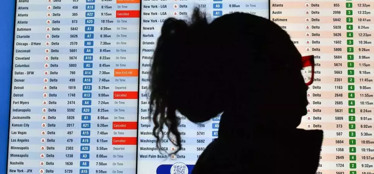Former President's Remarks Stir Controversy Over Air Traffic Controllers' Conduct During Government Standoff