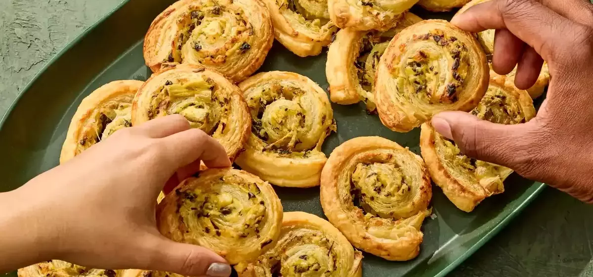 12 Delectable Puff Pastry Appetizers for the Holidays