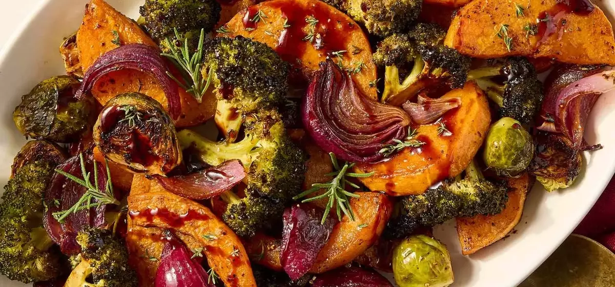 Balsamic Roasted Sheet Pan Vegetables: A Nutritious and Flavorful Side Dish