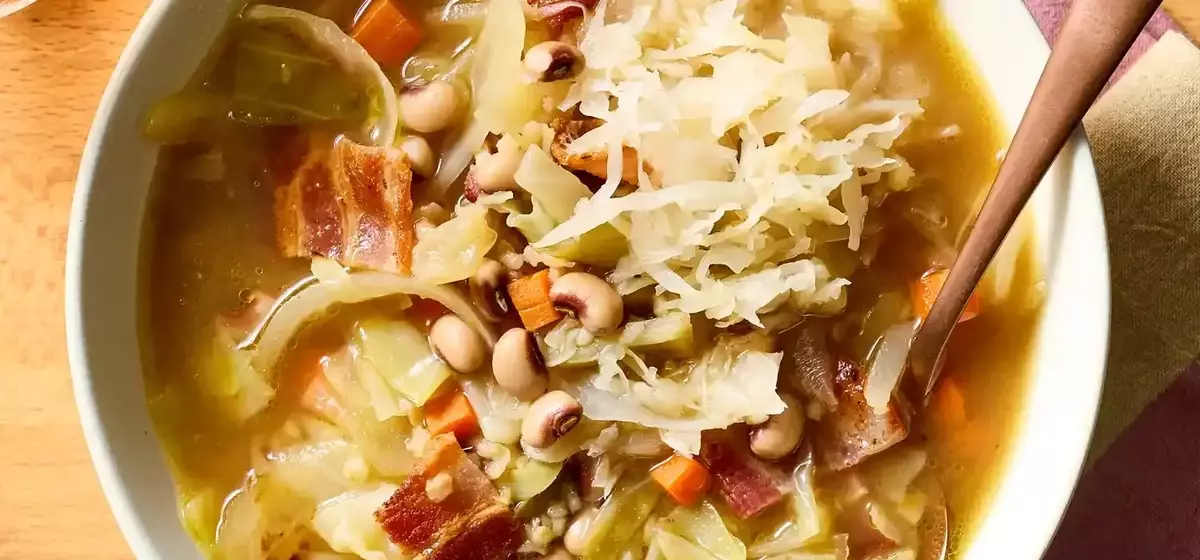Hearty Ukrainian Cabbage Soup: A Family Tradition Reimagined