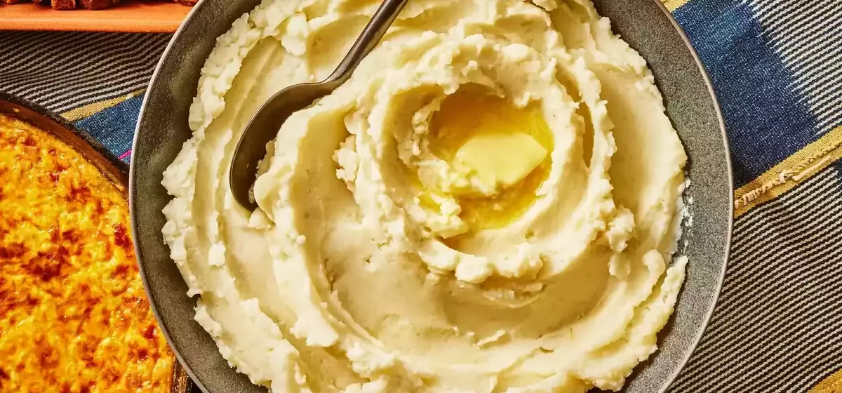 8 Essential Thanksgiving Dishes for Intimate Gatherings