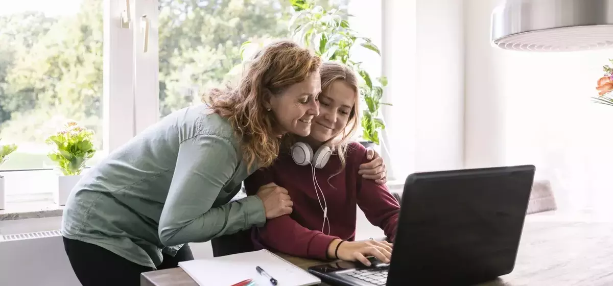 The Rise of LinkedIn Among Young People: Navigating Career Paths in an Evolving World