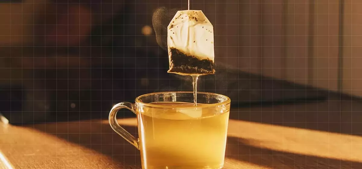 Green Tea: A Natural Remedy for Bloating and Digestive Health