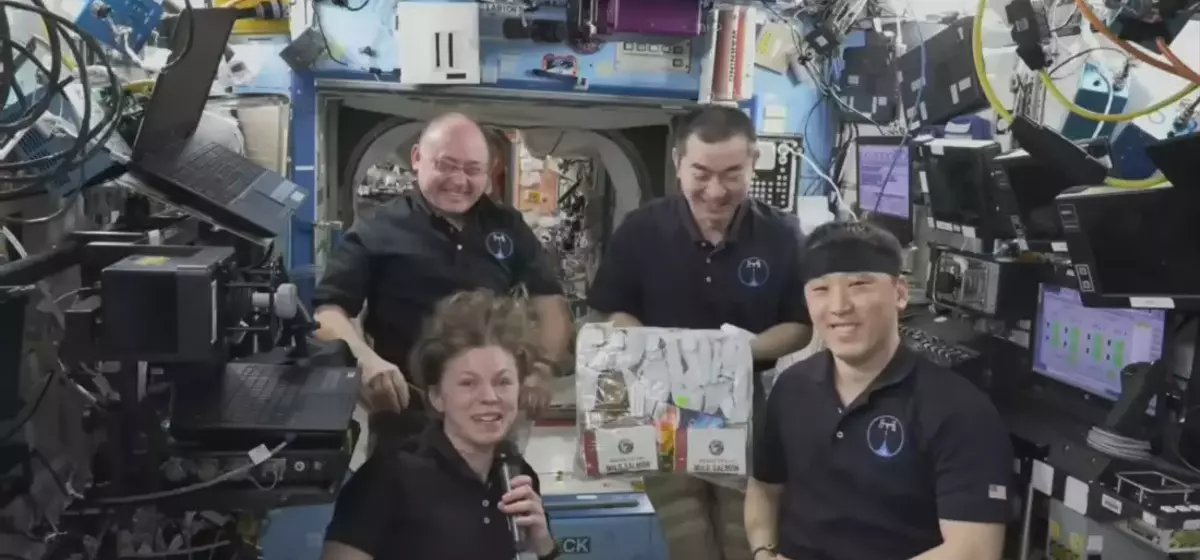 Astronauts Celebrate Thanksgiving in Orbit with International Feast
