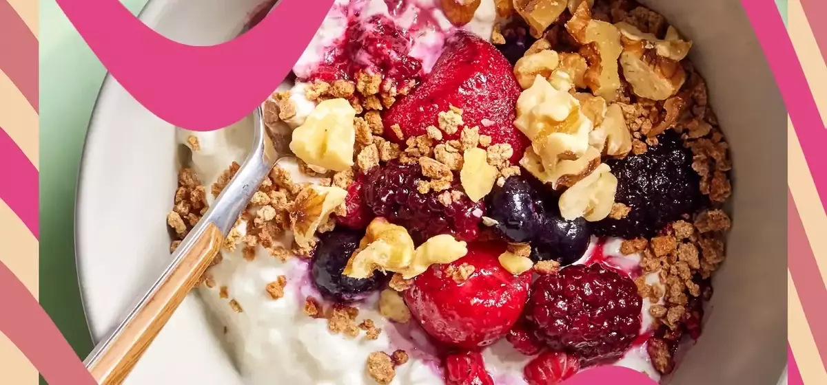 Dietitians Recommend High-Protein Berry Bowl for Enhanced Sleep