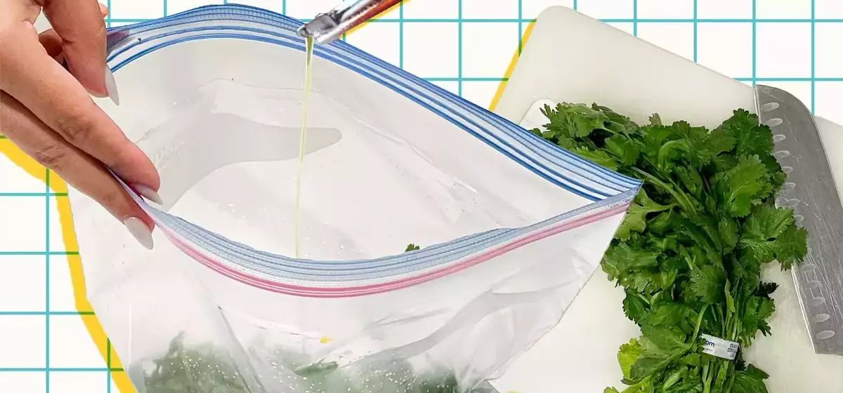 Mastering Herb Preservation: A Guide to Freezing Fresh Herbs in Oil