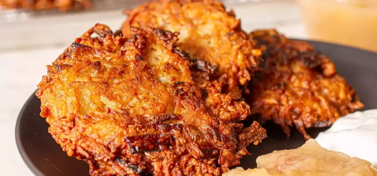 A Revolutionary Approach to Crafting Crispy Latkes