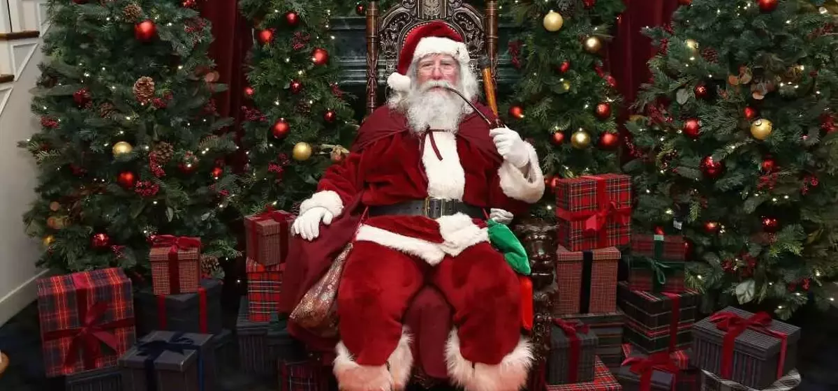 Can Santa Claus Predict Economic Recessions?