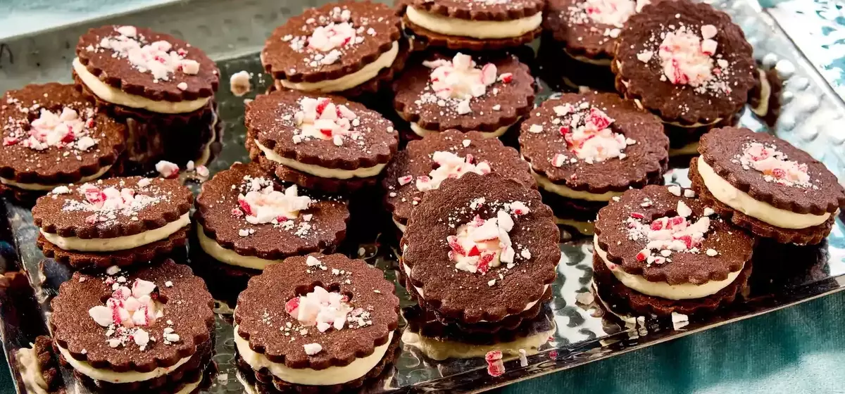 The Art of Crafting Chocolate Peppermint Sandwich Cookies