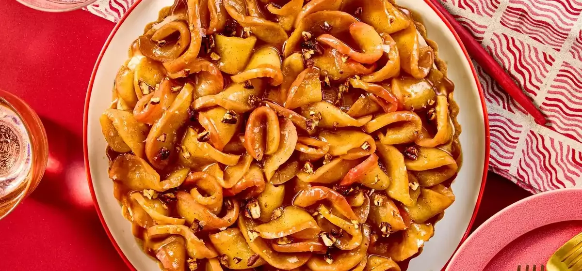 Symphony of Flavors: Crafting the Exquisite Apple Chestnut Caramel Tart