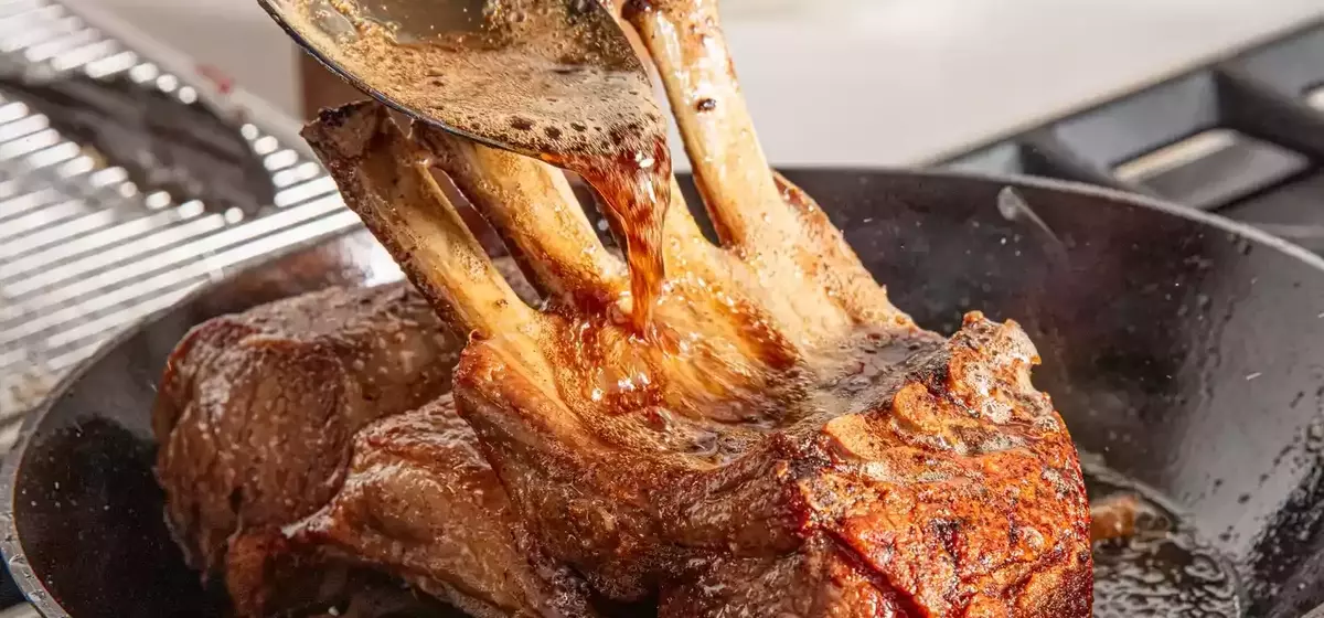 Precision Carving: Mastering the Art of Dividing a Rack of Lamb