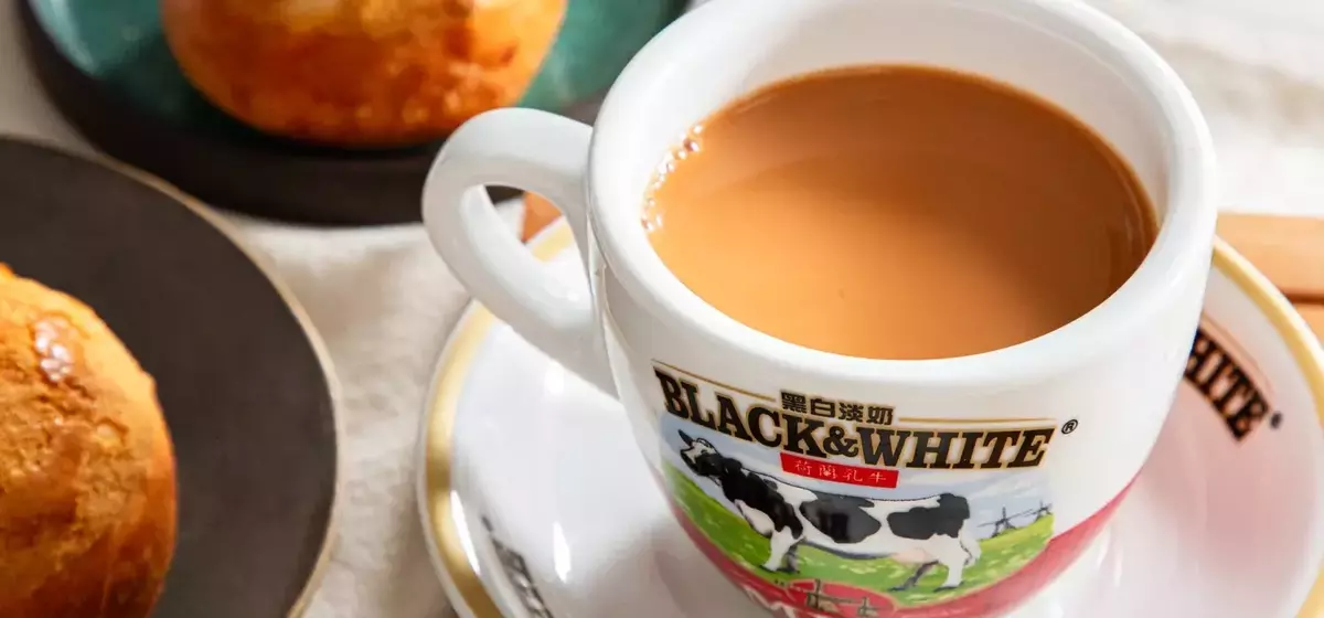 Crafting Authentic Hong Kong-Style Milk Tea at Home
