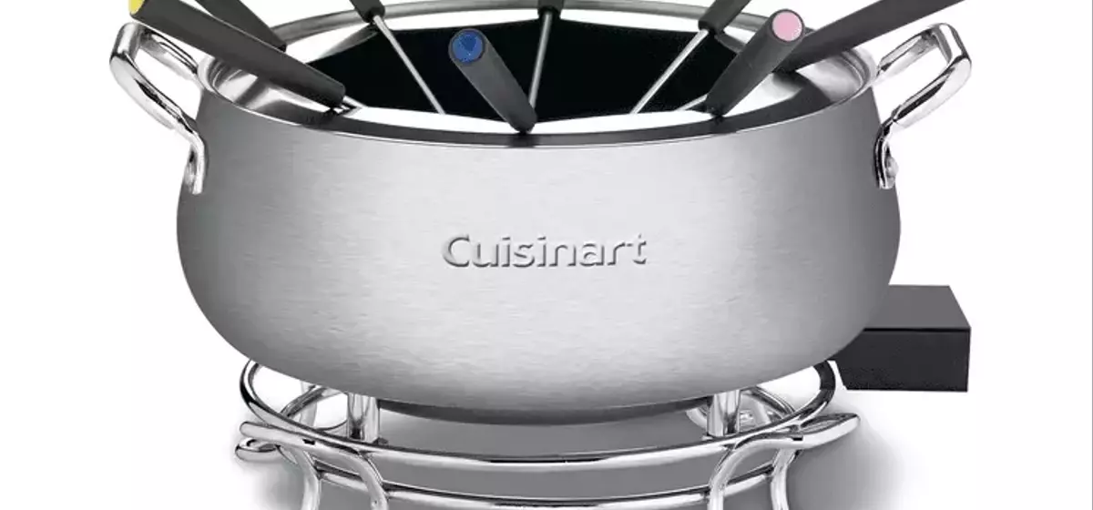 Mastering the Art of the Retro Fondue Party at Home