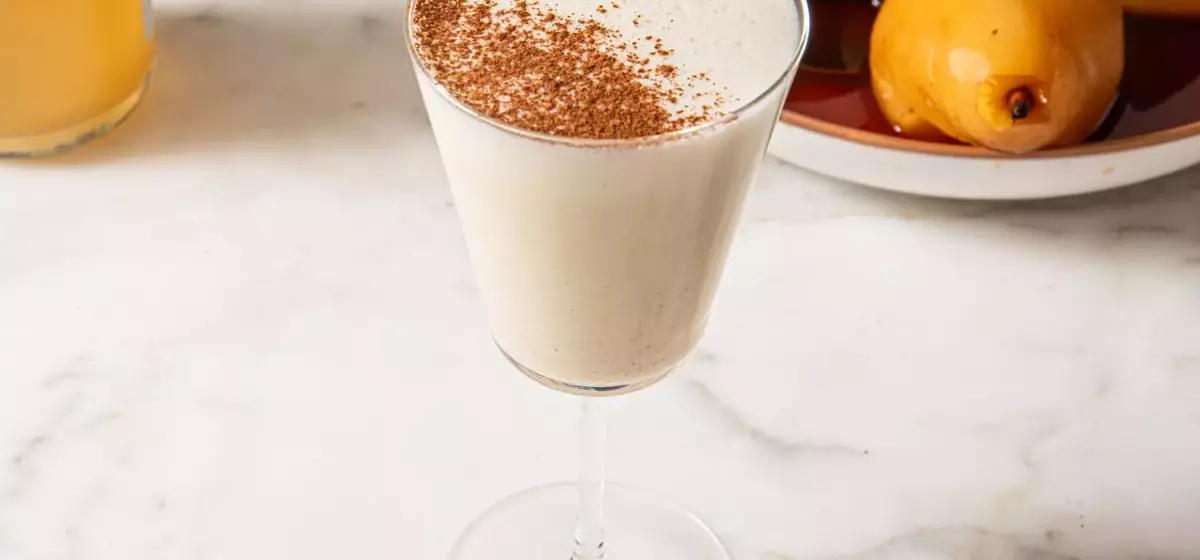 Crafting the Perfect Coquito: A Festive Coconut Drink