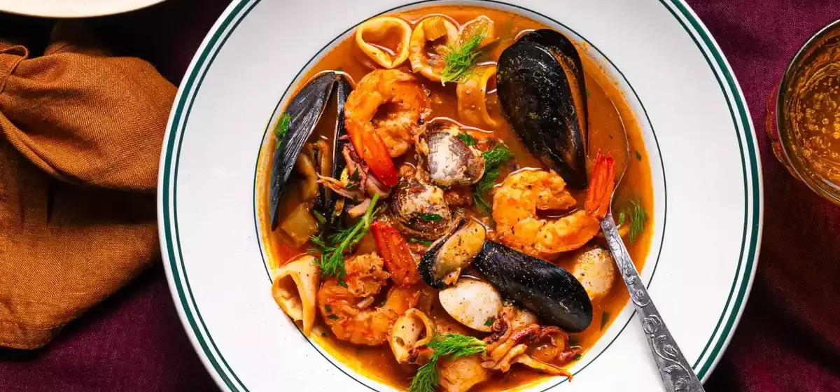 Zuppa di Pesce: A Flavorful Italian Seafood Stew