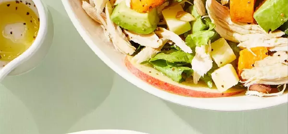 Effortless Holiday Feasts: Quick and Nutritious Meals for Busy Festive Weeks