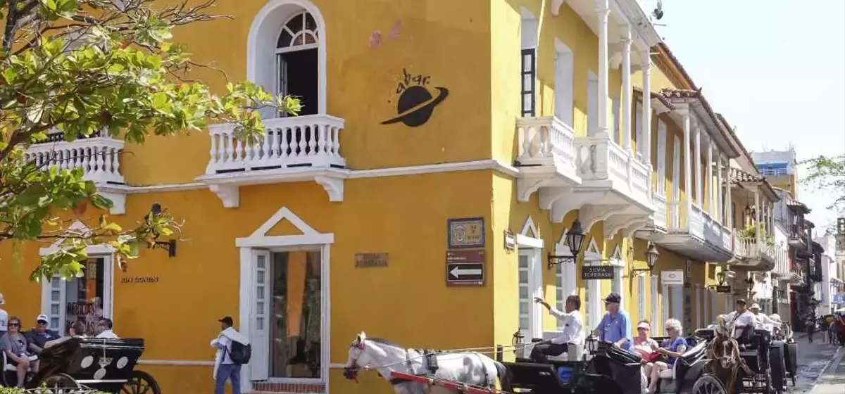 Cartagena Embraces Electric Carriages, Bidding Farewell to Horse-Drawn Buggies