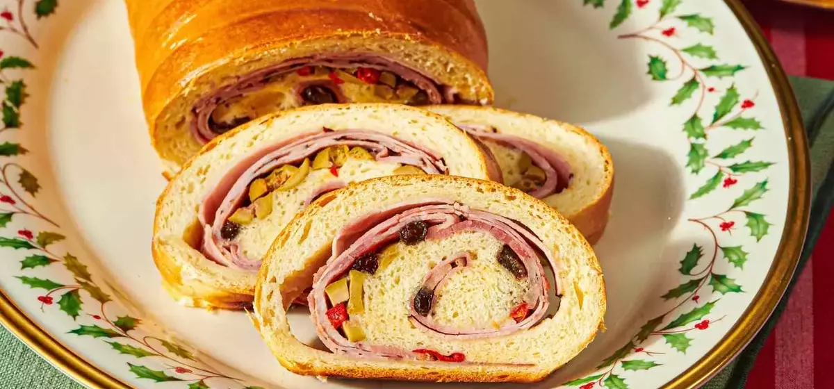 Venezuelan Christmas Ham Bread Recipe