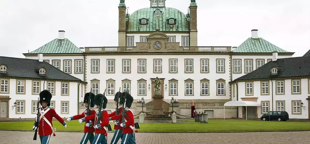 US Debates Emulating Denmark's Childhood Vaccination Approach Amidst Expert Skepticism