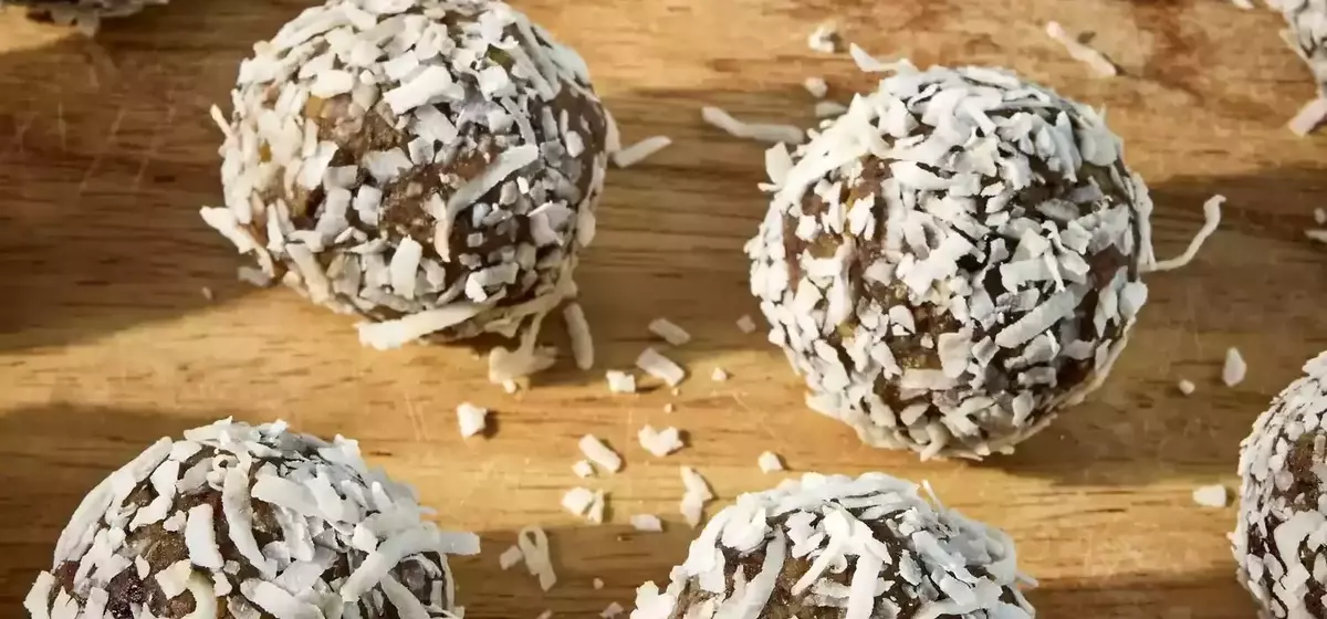 Nourishing and Anti-Inflammatory Snacks for Enhanced Gut Health