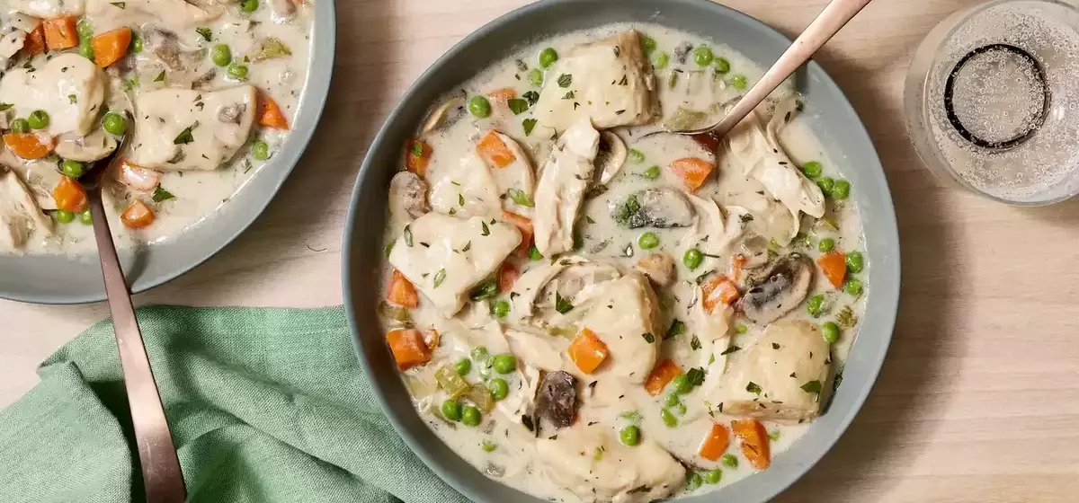 Comforting Slow-Cooked Soups and Stews for Cozy Winter Evenings