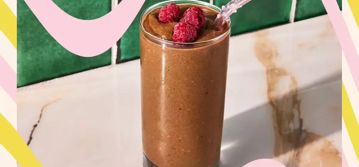 Debunking Fruit Misconceptions: Essential Fruits for Nutritious Smoothies
