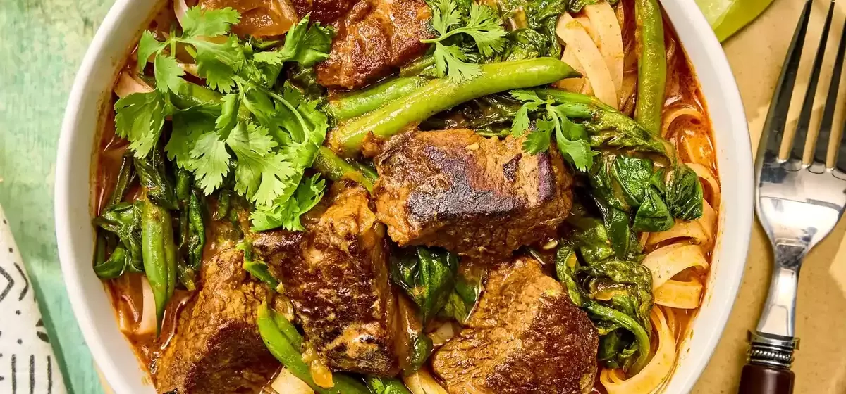 Effortless Delights: Top 20 Slow-Cooker Recipes for Busy Lives