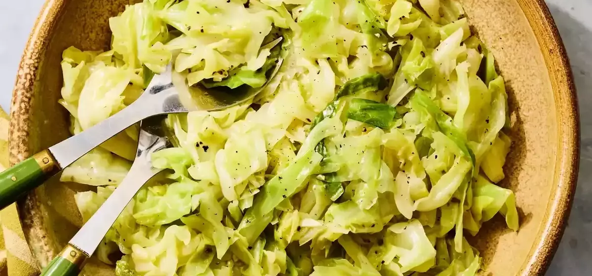 Buttery Irish Cabbage: A Simple, Flavorful Side Dish