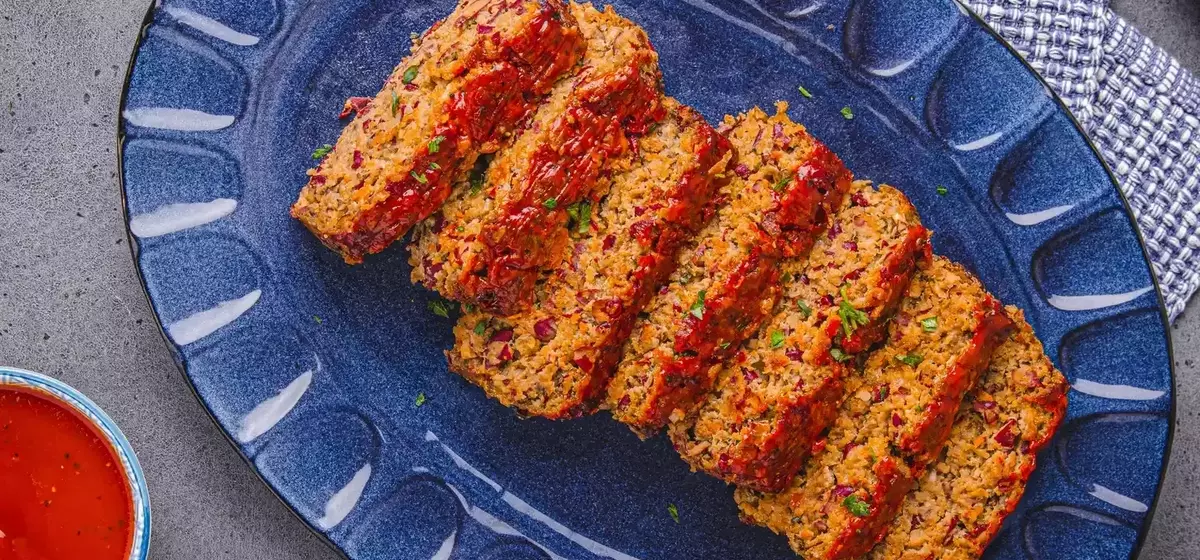 The Art of Crafting a Delicious and Juicy Reduced-Meat Meatloaf