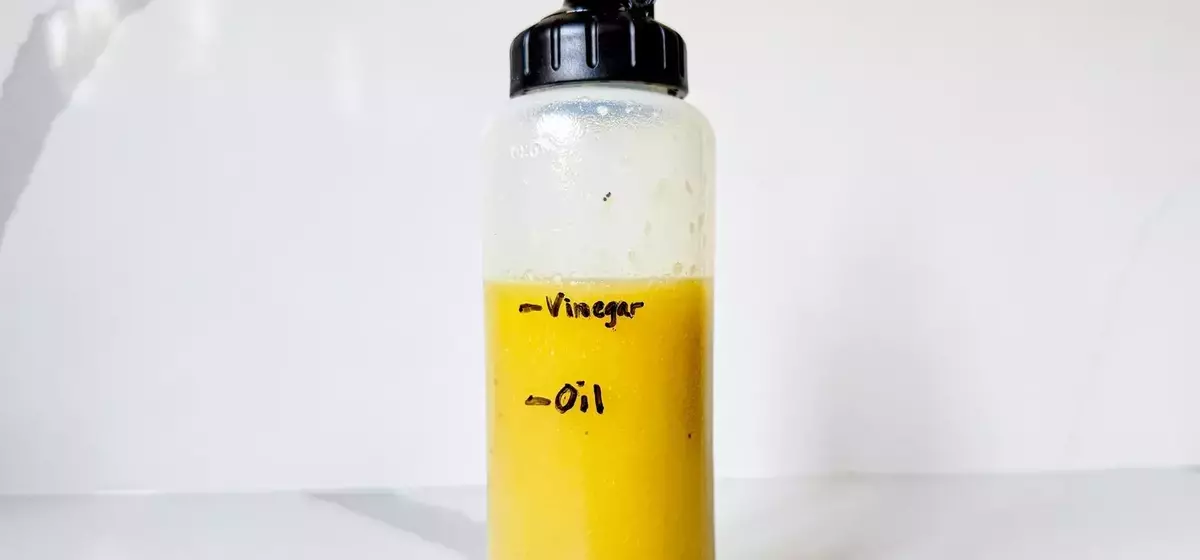 Homemade Vinaigrette: A Simple Squeeze Bottle Hack for Effortless Salad Dressings