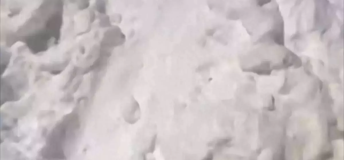 Unprecedented Snowfall Engulfs Russia's Far East City
