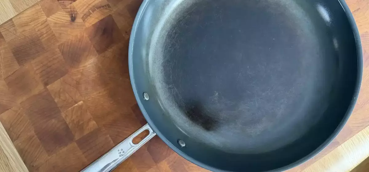Misen Carbon Nonstick Pan: A Comprehensive Review