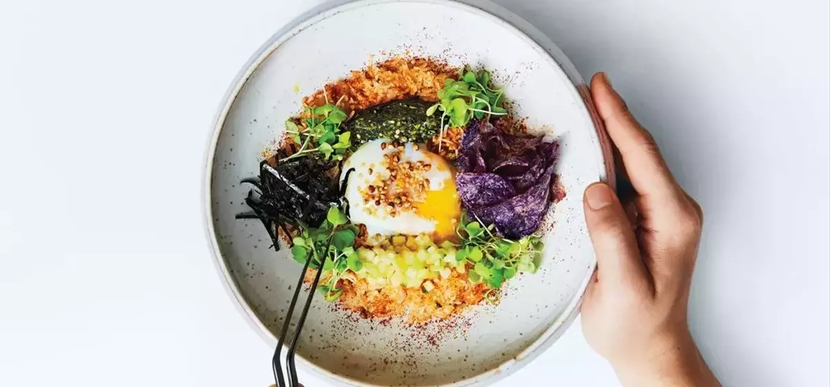 Kimchi: A Culinary Chameleon - Exploring Its Versatility Beyond Korean Cuisine