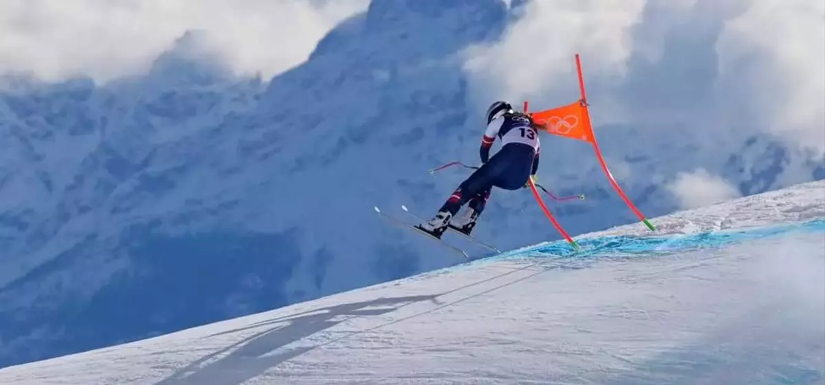 Lindsey Vonn's Olympic Dream Ends in Dramatic Downhill Crash