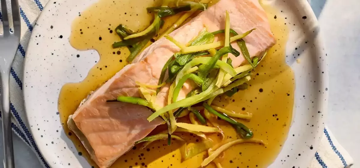 Steamed Salmon with Aromatic Ginger-Scallion Sauce