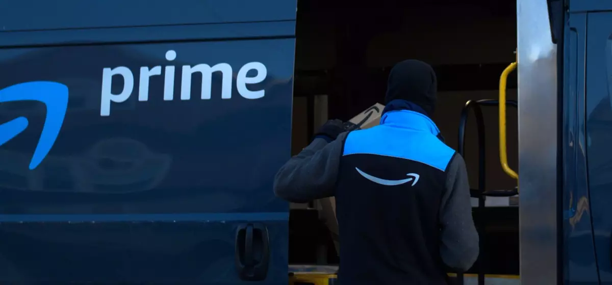 Amazon's Robust Heavy-Duty Tool Bag Sees Significant Price Drop