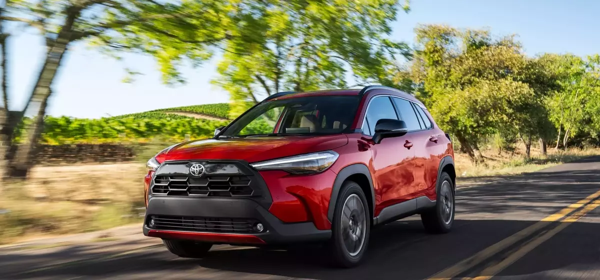 A Comprehensive Review of the 2026 Toyota Corolla Cross XLE AWD