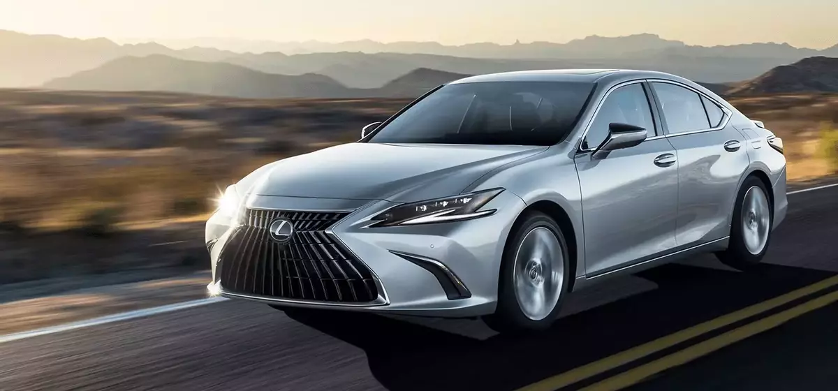 Lexus Concludes US ES Production, Embraces Electrified Future