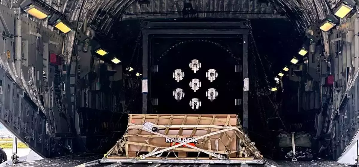 U.S. Military Pioneers Rapid Nuclear Deployment with Microreactor Airlift