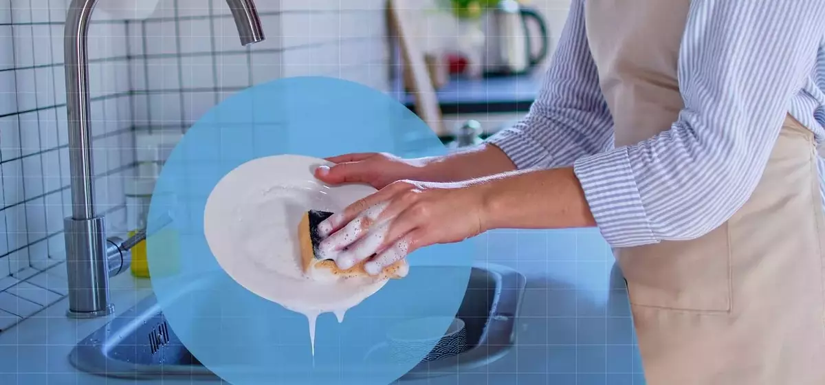The Lifespan of Your Kitchen Sponge: When to Replace and How to Extend Its Use