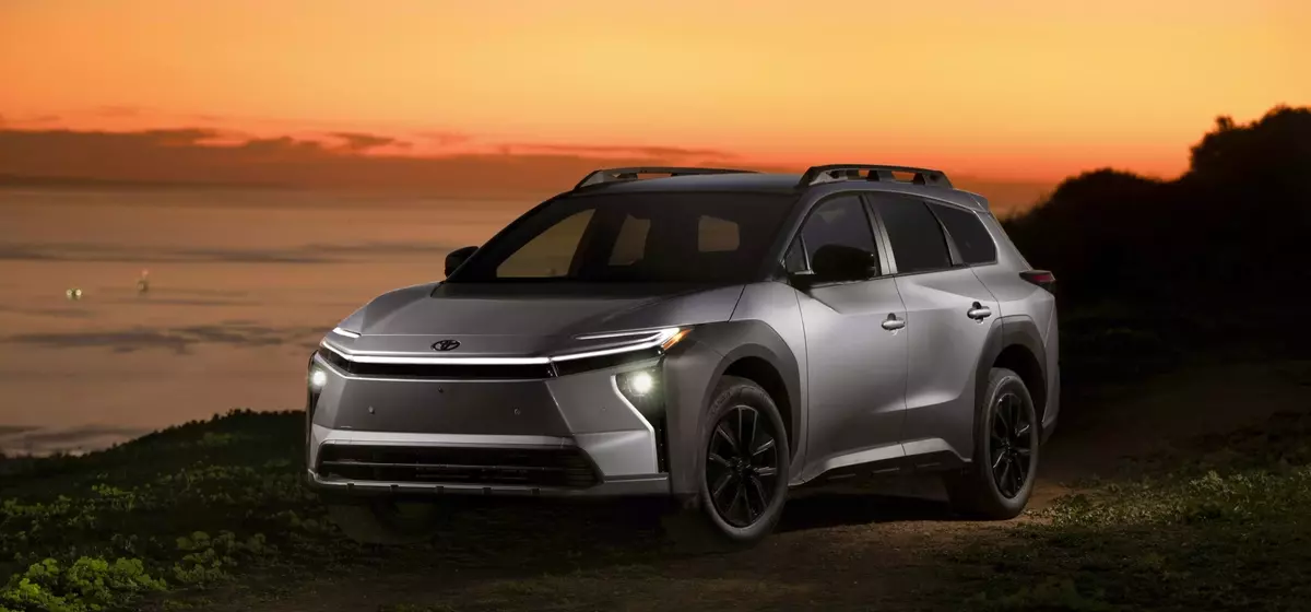 Toyota bZ Woodland vs. Subaru Trailseeker: A Comparative Analysis of Electric Crossovers
